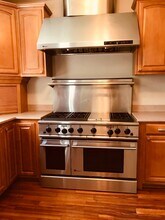 13 Elizabeth St, Unit 13 Elizabeth St A in Charleston, SC - Building Photo - Building Photo