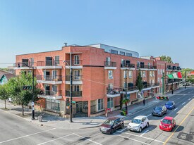 10766 95th St NW in Edmonton, AB - Building Photo