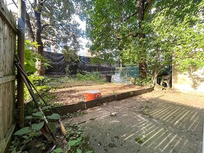 911 Greene Ave in Brooklyn, NY - Building Photo - Building Photo