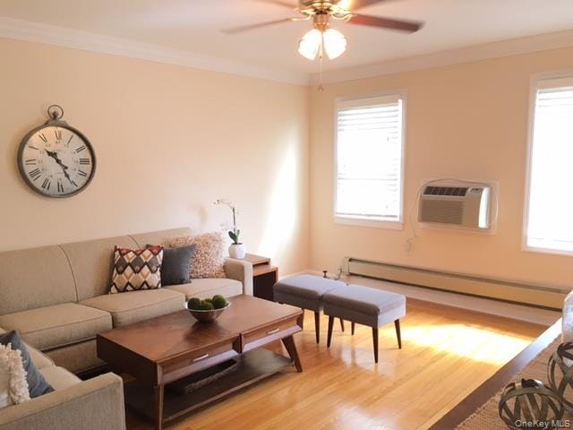 1421 Broadway in Hewlett, NY - Foto de edificio - Building Photo