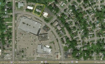 824 Edgemont Blvd in Lansing, MI - Building Photo - Building Photo