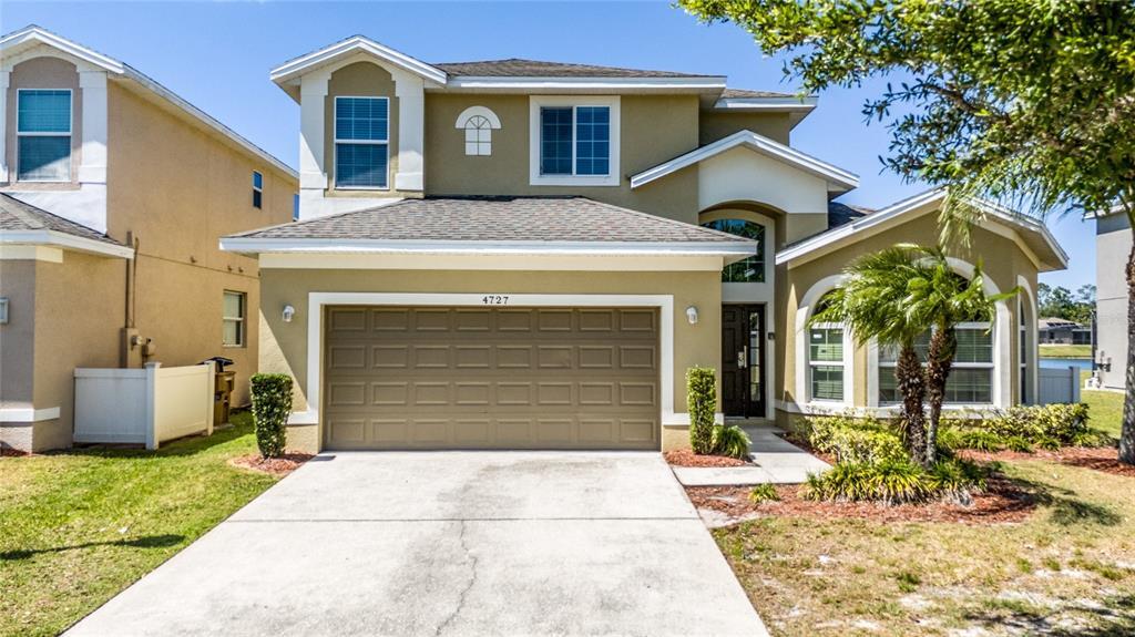 4727 Blue Diamond St in Kissimmee, FL - Foto de edificio