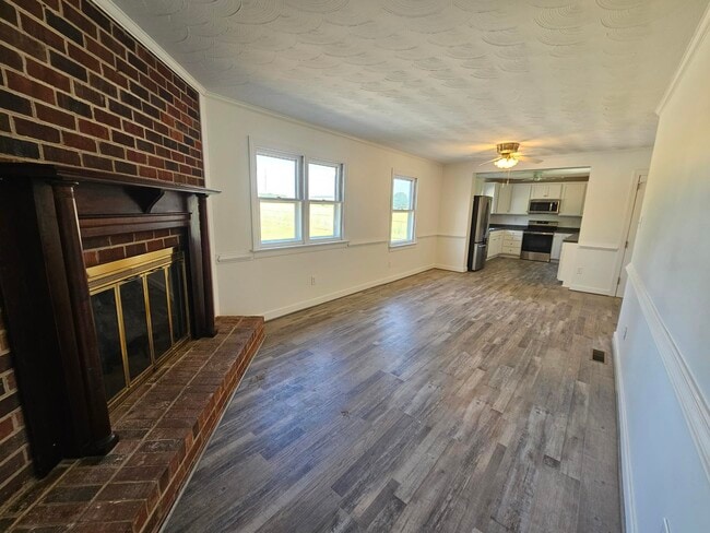 16090 Pouncey Tract Rd in Rockville, VA - Building Photo - Building Photo
