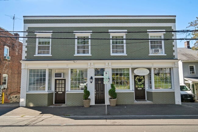 property at 60 Pemberwick Rd