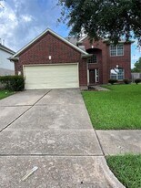 202 Angela Ln in Stafford, TX - Building Photo