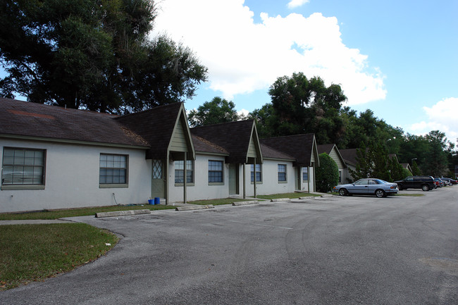 Paradise Apartments in Ocala, FL - Building Photo - Building Photo