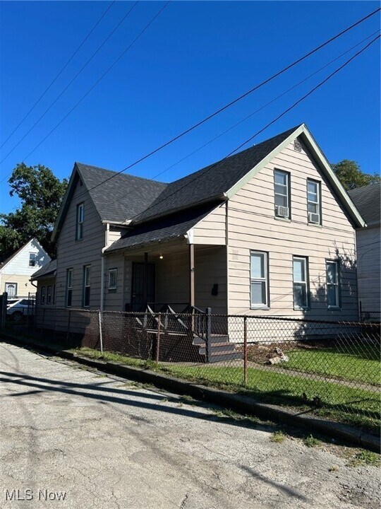 3301 W 58th St in Cleveland, OH - Building Photo