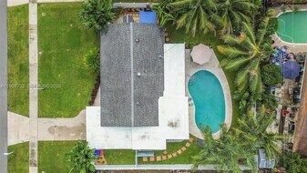 232 SW 13th St in Pompano Beach, FL - Building Photo