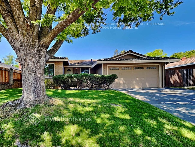 property at 2826 Roxanne Ct
