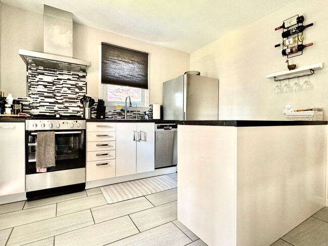 1804 28th Ave N in Nashville, TN - Foto de edificio - Building Photo