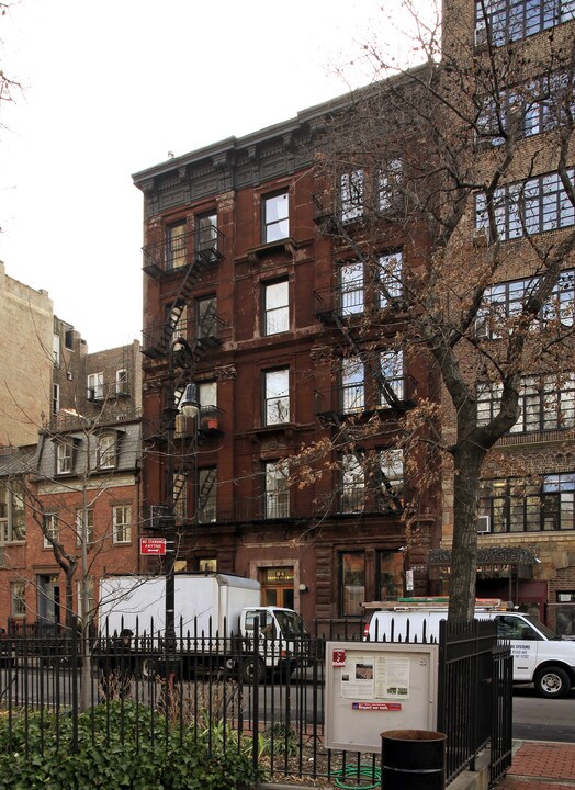 84 Grove St in New York, NY - Building Photo