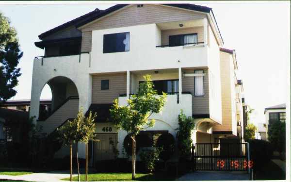 468 W Elk Ave in Glendale, CA - Building Photo - Building Photo