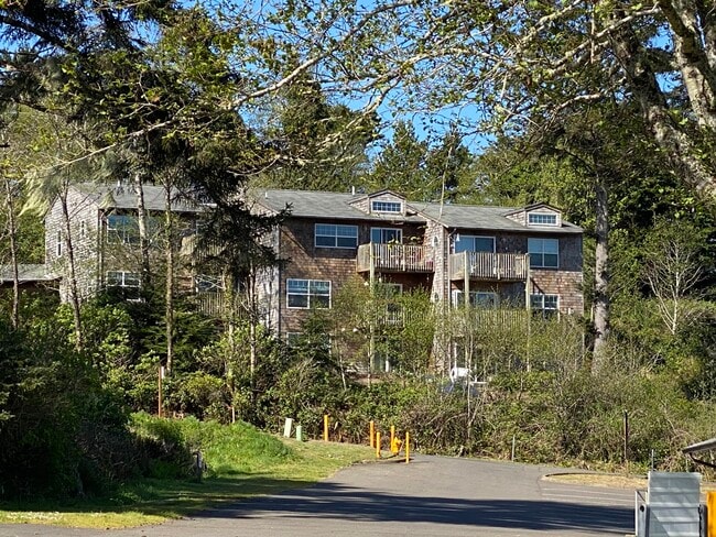 property at 425 SE Shell Ave