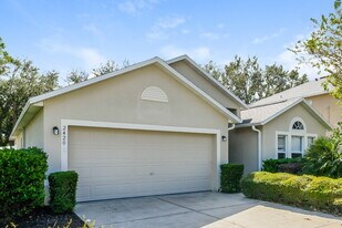 2420 Tealwood Circle, Unit Unit D in Tavares, FL - Building Photo
