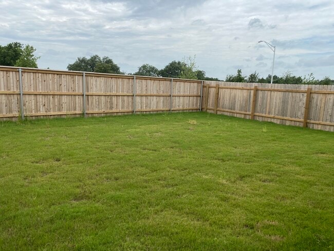 property at 204 Sunset Deer Ln