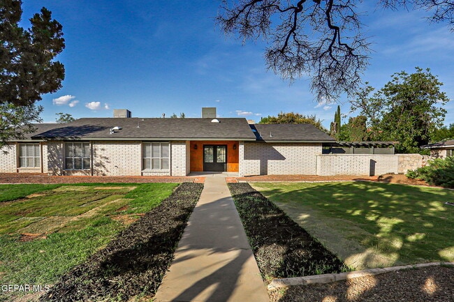 4828 Ballerina Dr in El Paso, TX - Building Photo - Building Photo