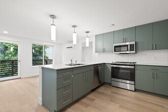 The Ivy in Boulder, CO - Building Photo - Building Photo