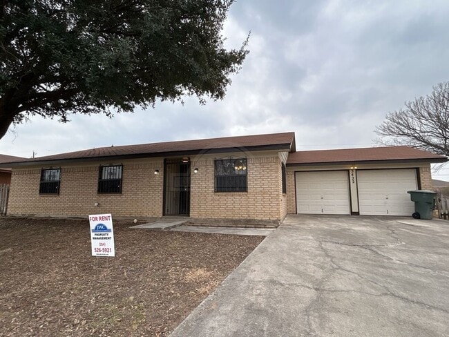 3422 Chisholm Trail