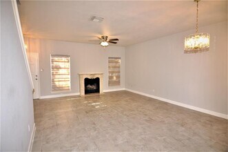 17481 Red Oak Dr in Houston, TX - Building Photo - Building Photo