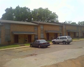 Troup Townhomes in Troup, TX - Building Photo - Building Photo