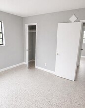 413 N Sapodilla Ave in West Palm Beach, FL - Building Photo - Building Photo