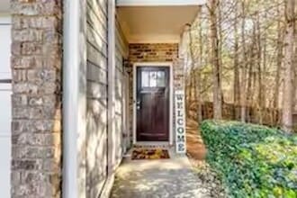 1547 Paxton Dr SW in Lilburn, GA - Building Photo - Building Photo