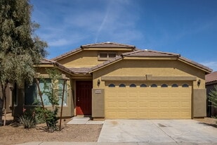 7814 S 72nd Ln in Phoenix, AZ - Building Photo
