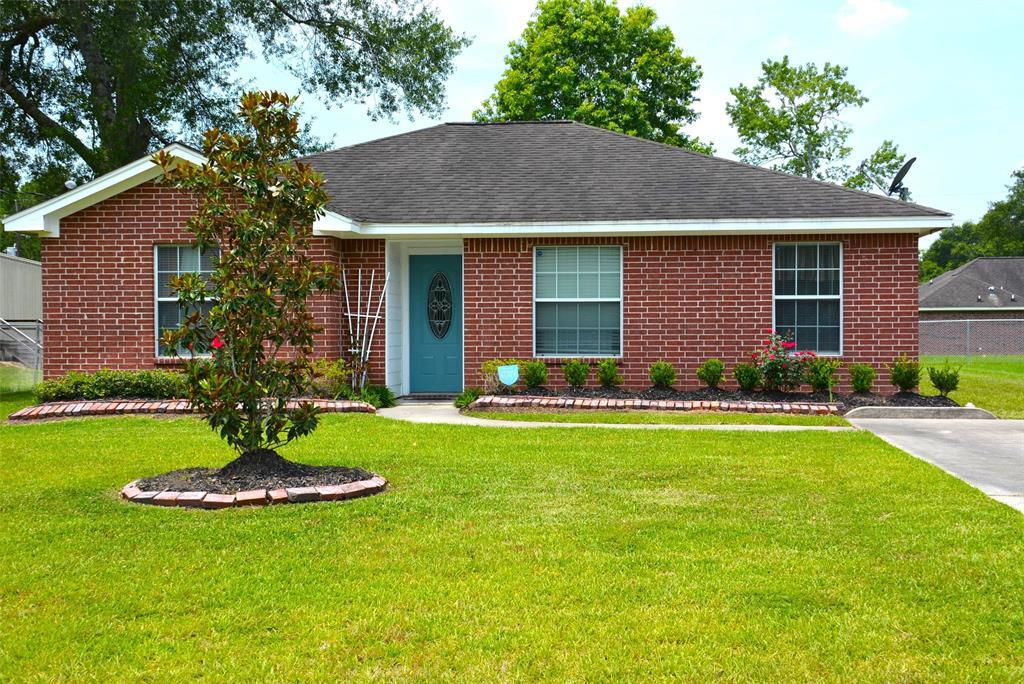 1308 Shell Ave in Cleveland, TX - Building Photo