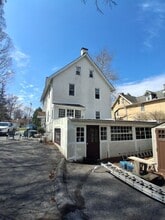 325 S Valley Forge Rd in Devon, PA - Building Photo - Building Photo