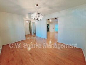 1005 Harness Ln in Richardson, TX - Building Photo - Building Photo