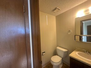 516 W 42nd St in Scottsbluff, NE - Building Photo - Building Photo
