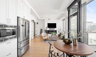 1750 Wewatta St, Unit 740 in Denver, CO - Building Photo - Building Photo