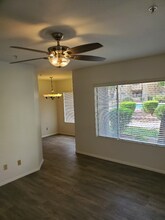 1825 W Ray Rd in Chandler, AZ - Foto de edificio - Building Photo