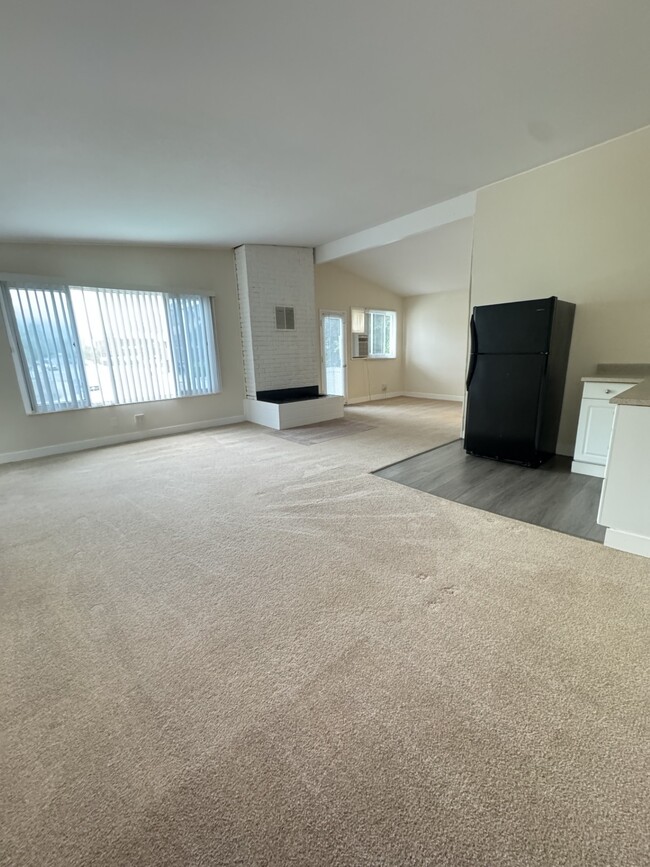 11680 Bellagio Rd