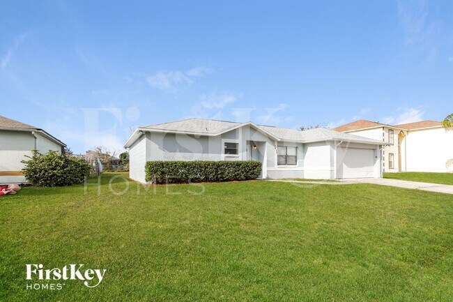 1013 Dartmoor Pl in Kissimmee, FL - Foto de edificio - Building Photo