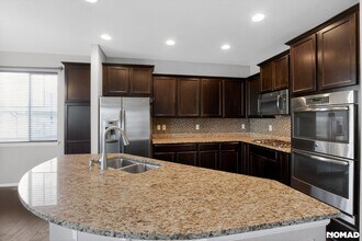 481 N Jackson Gap Way in Aurora, CO - Building Photo - Building Photo