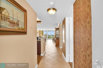 1627 Riverview Rd in Deerfield Beach, FL - Foto de edificio - Building Photo