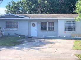 2831 NW 13th Ct in Fort Lauderdale, FL - Building Photo