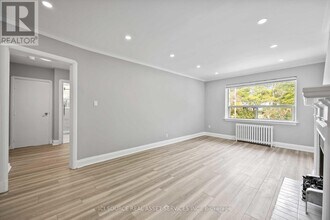 121-121 Cheritan Ave in Toronto, ON - Building Photo - Building Photo