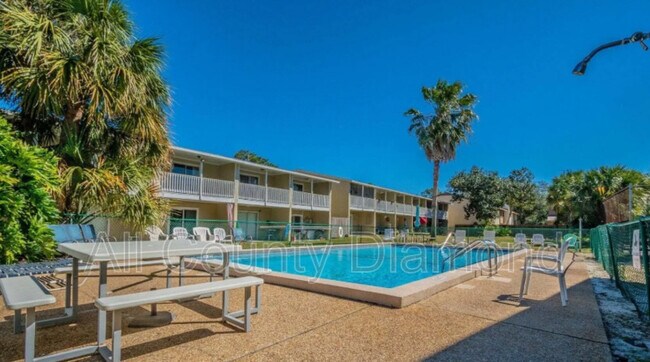 property at 6903 N Lagoon Dr