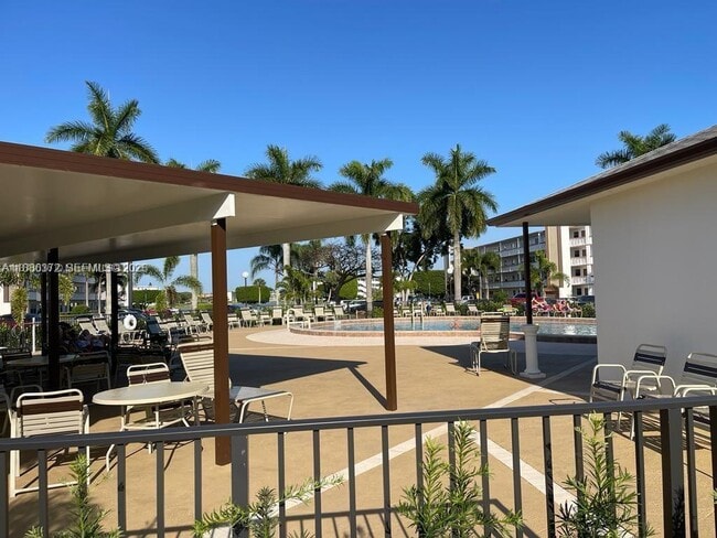 property at 1072 Cornwall D