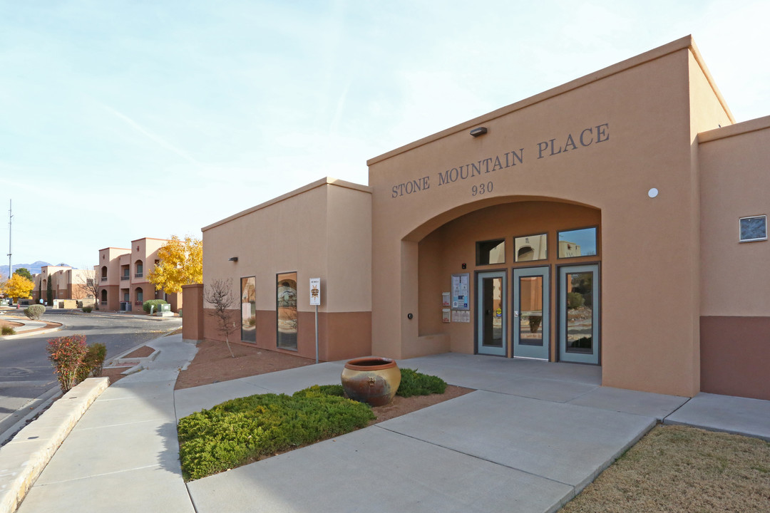 Stone Mountain Place Apartments in Las Cruces, NM - Building Photo