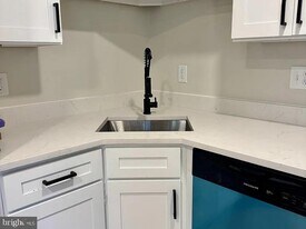 2218 Jensen Pl in Herndon, VA - Building Photo