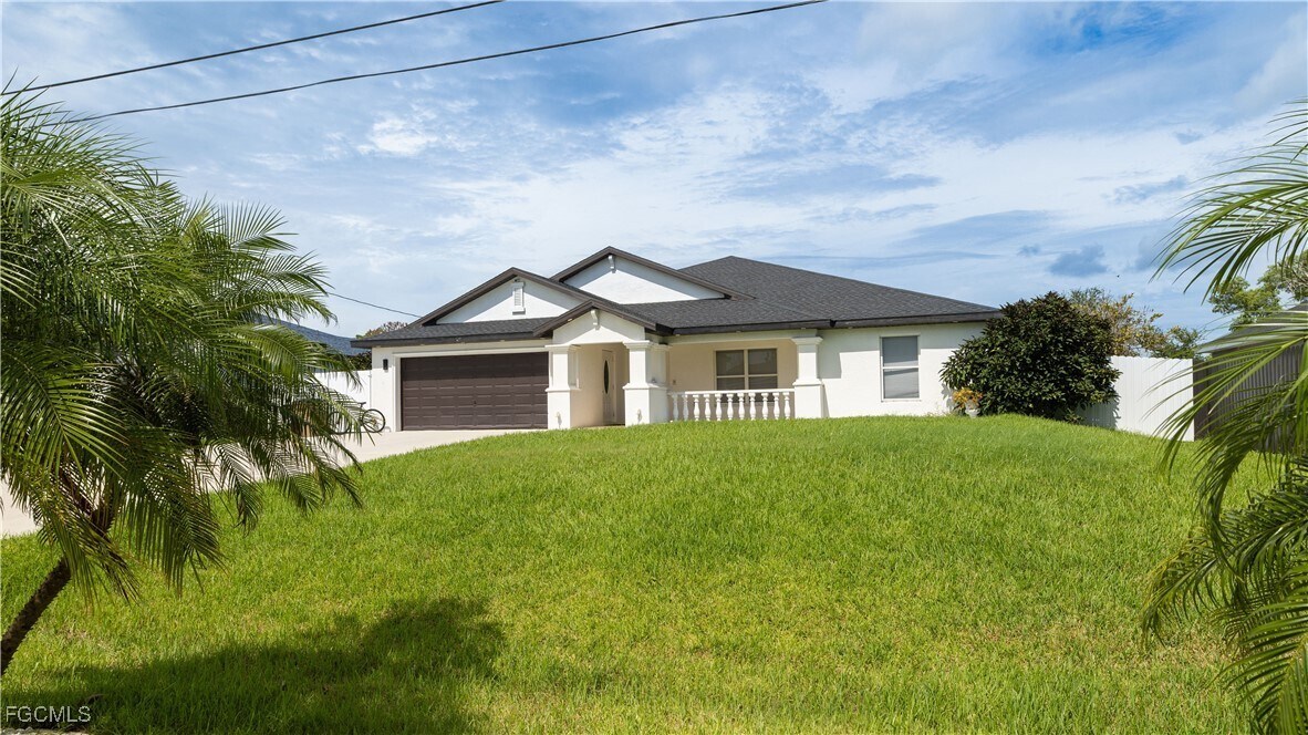 1208 NW 21st Pl in Cape Coral, FL - Building Photo