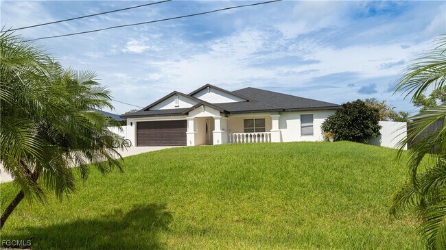 property at 1208 NW 21st Pl