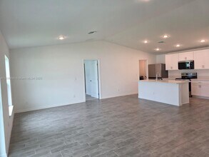 2809 NW 22nd Ave in Cape Coral, FL - Building Photo - Building Photo