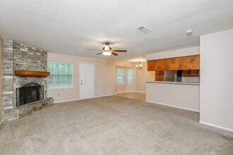 2714 8th Ave N in Texas City, TX - Building Photo - Building Photo