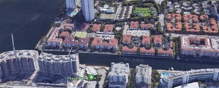 3205 NE 184th St in North Miami Beach, FL - Foto de edificio - Building Photo