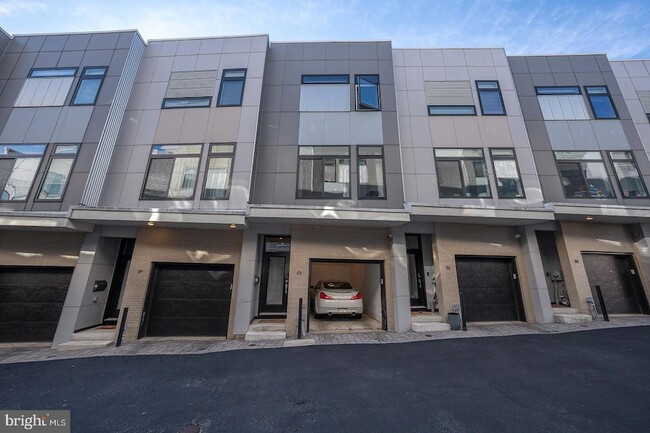 1326 N Mascher St in Philadelphia, PA - Foto de edificio - Building Photo