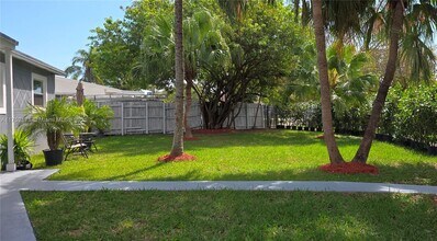 22295 SW 108th Ave in Miami, FL - Building Photo - Building Photo